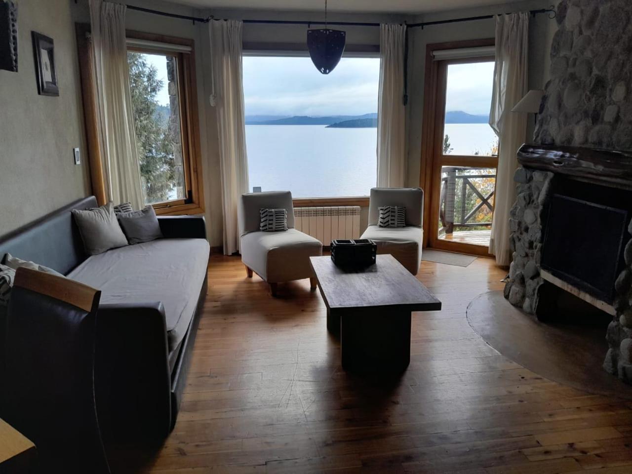 Lirolay Suites - Apart Hotel San Carlos de Bariloche Dış mekan fotoğraf